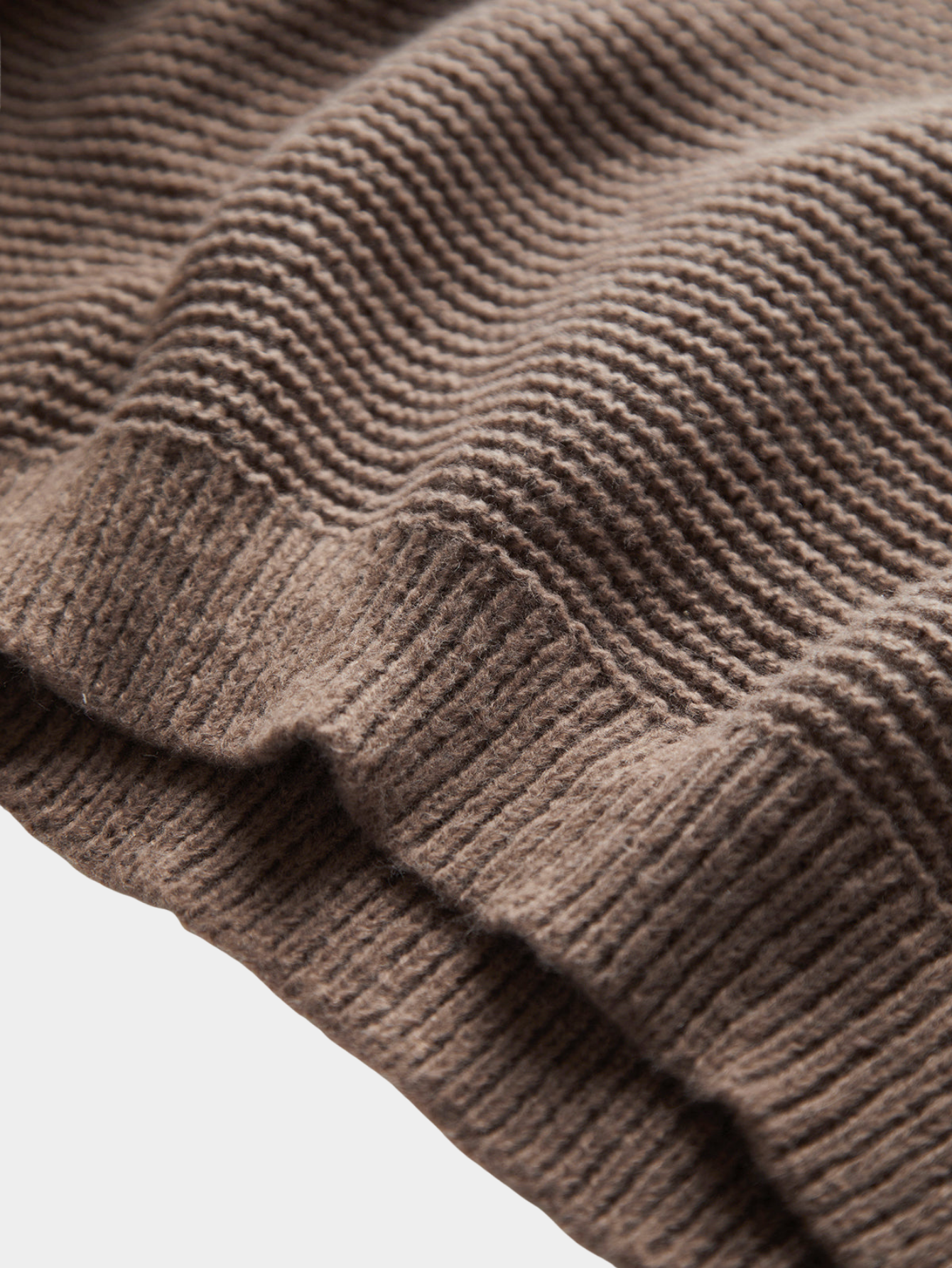 Women's V-Neck Knit Sweater – Minimalist Long-Sleeve Design